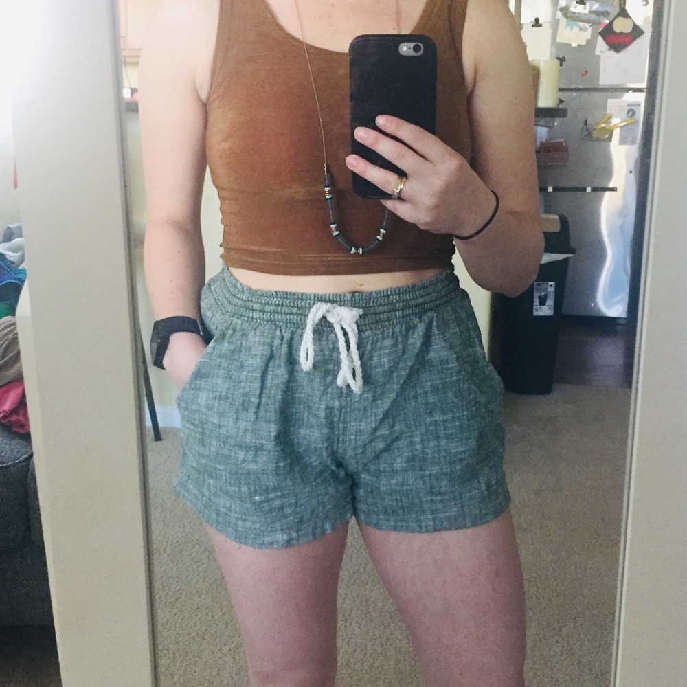 Excellent Condition Green Linen Beach Shorts